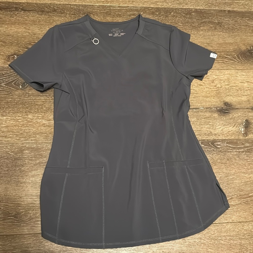 Cherokee gray scrub top XS